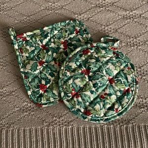 Longaberger Holly Berry Collection Pot Holders